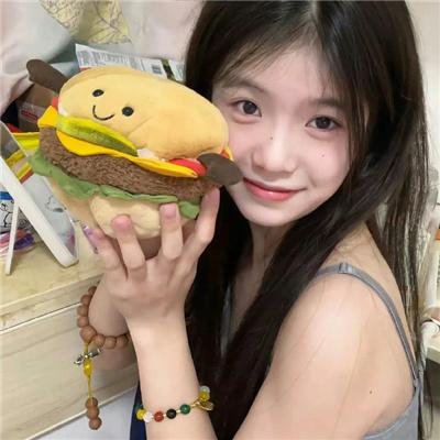 燕子与鹦鹉